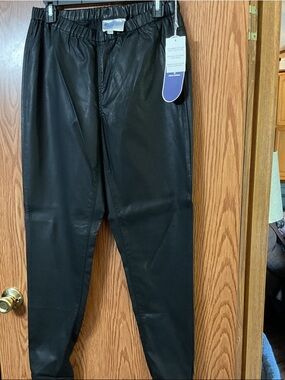 Diane Gilman Black Faux Leather Elastic Waist Pants
